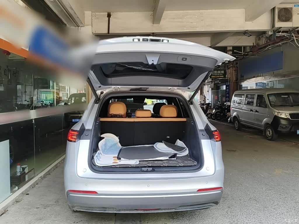 Geely 7, 2025 19
