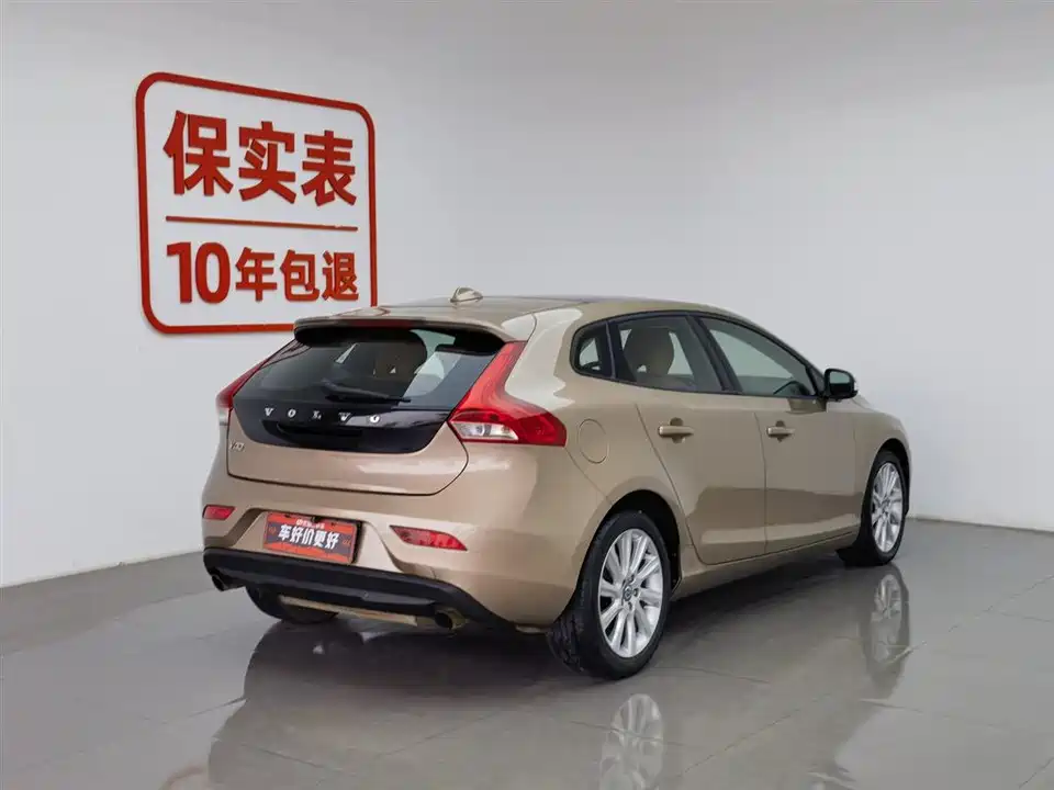 Volvo V40
