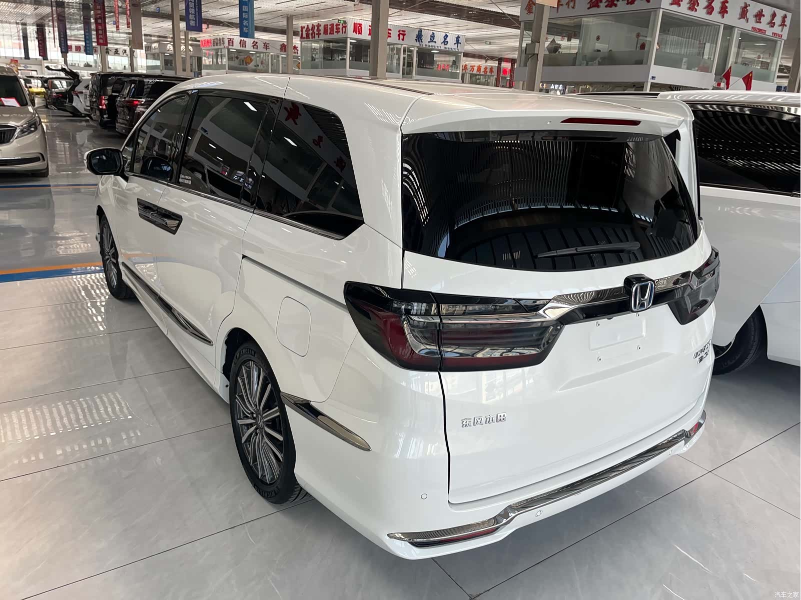 Honda Elysion, 2022 6