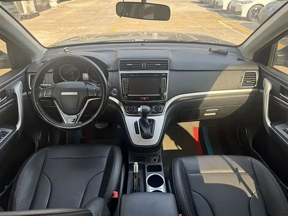 Haval M6