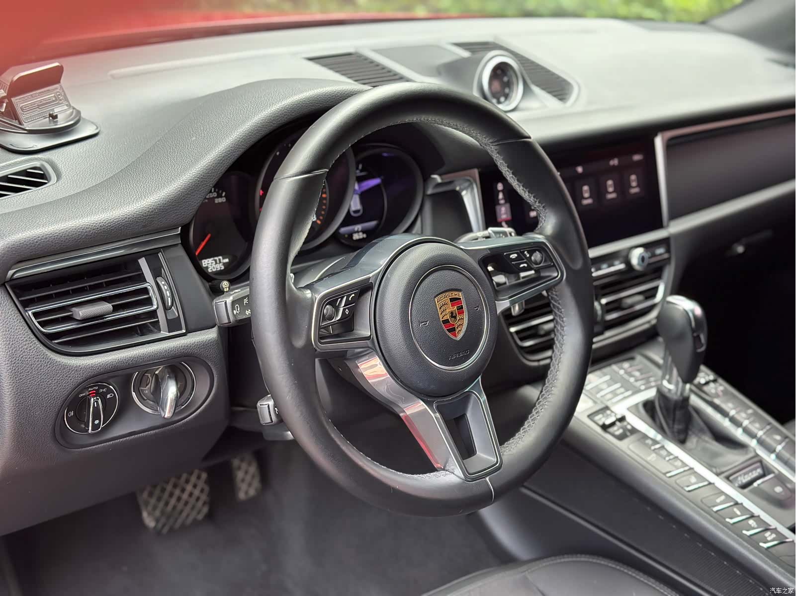 Porsche Macan, 2019 9