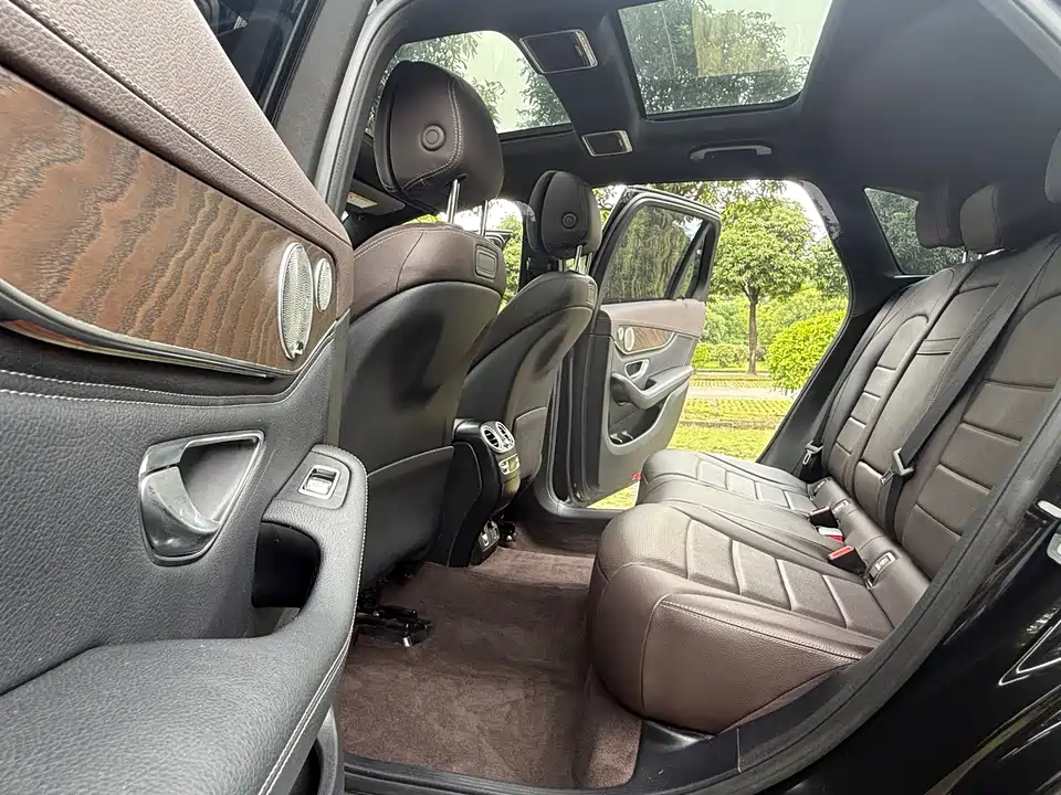 Mercedes-Benz GLC Mercedes-Benz GLC
