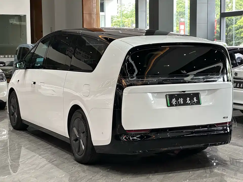 Li Auto Ideal MEGA