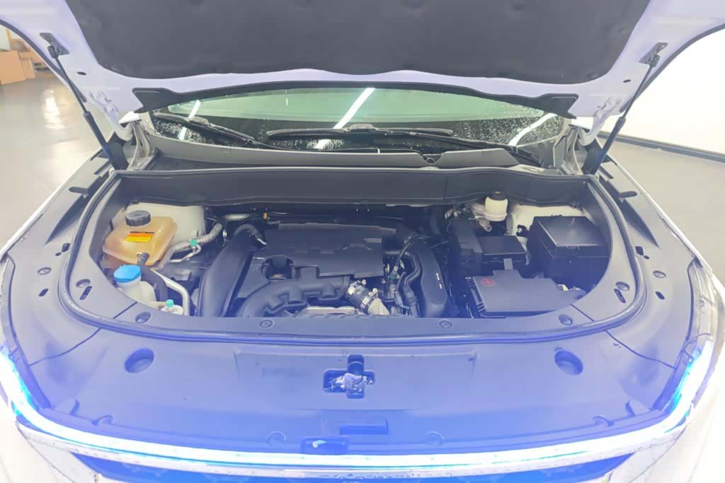 DongFeng AX7, 2019 10
