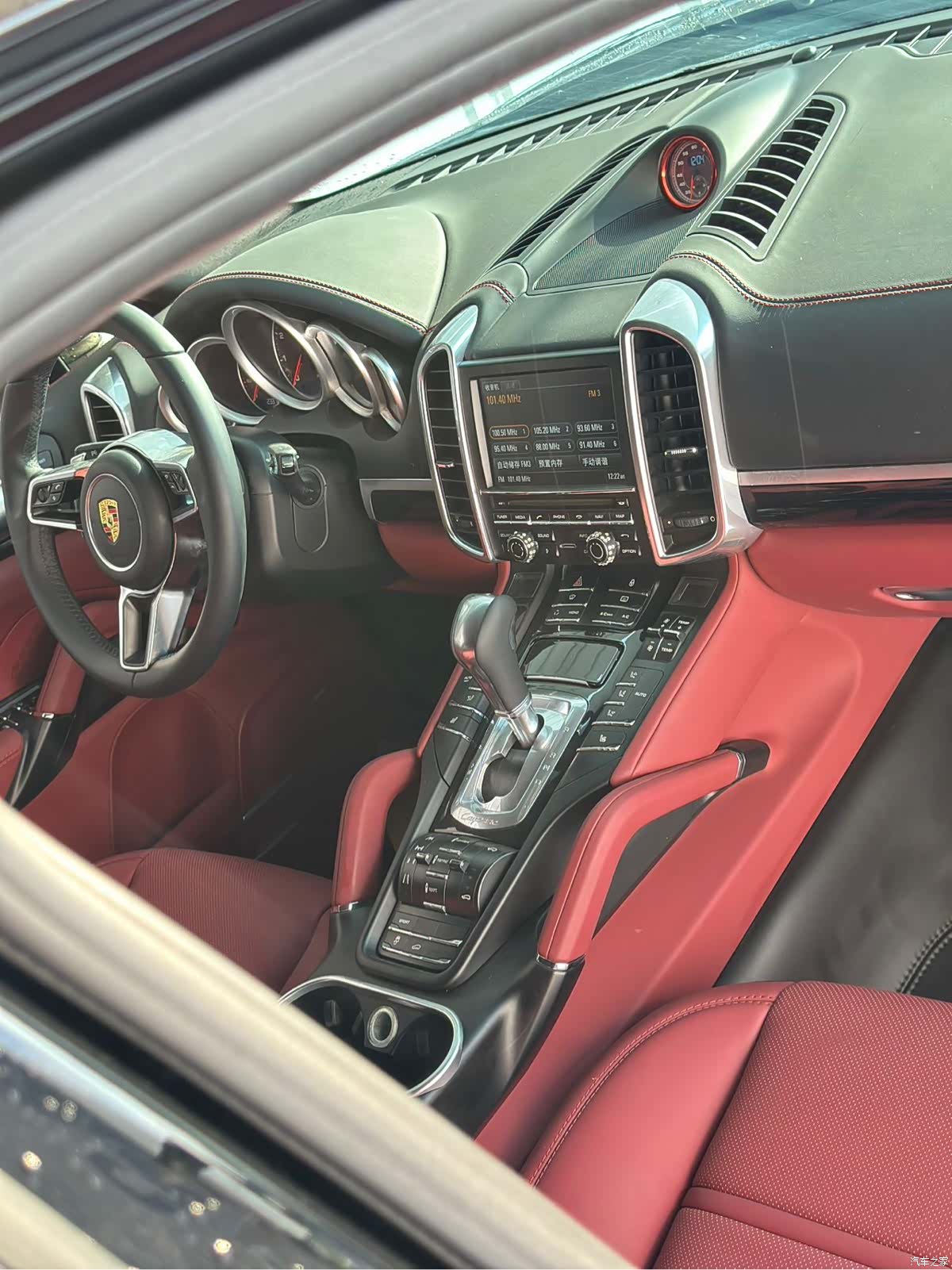 Porsche Cayenne, 2012 11