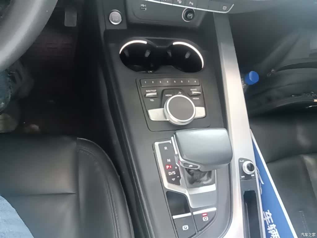 Audi A4L, 2019 14