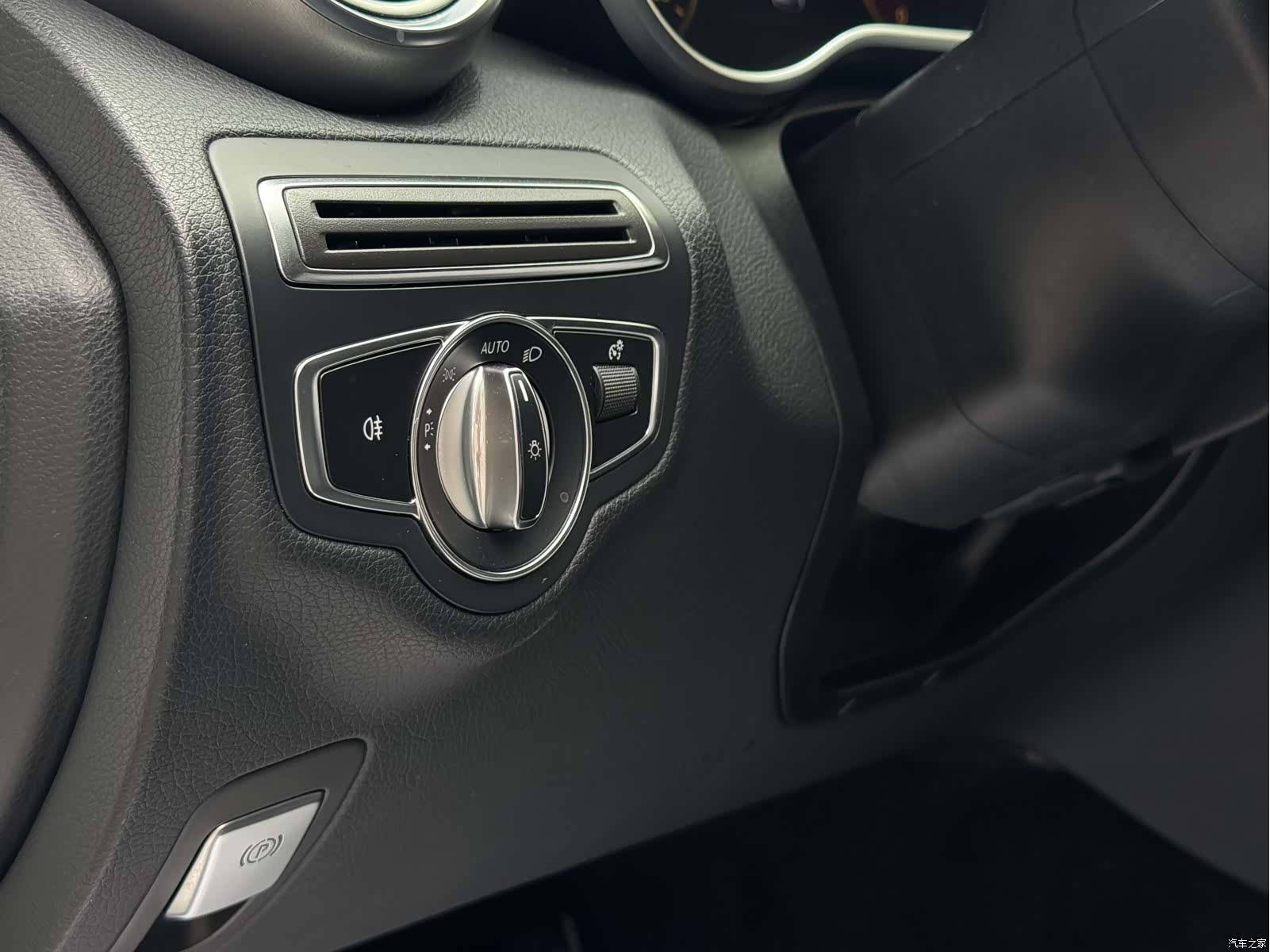Mercedes-Benz C-Class, 2019 19