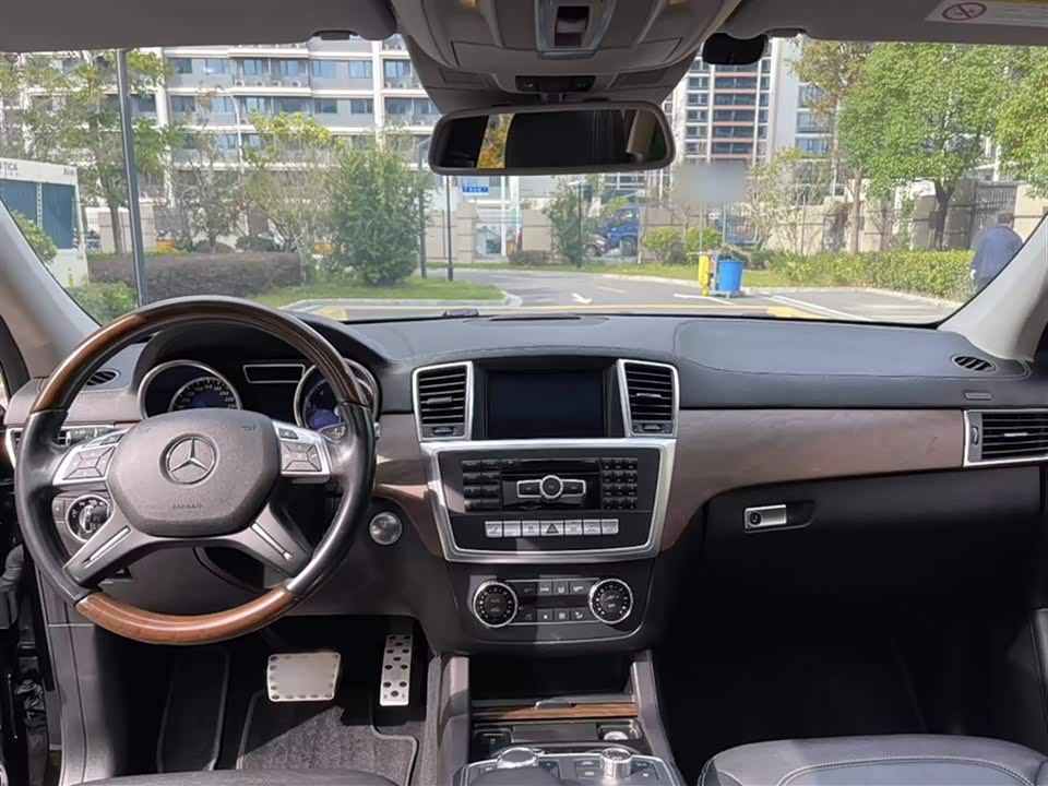 Mercedes-Benz GL grade