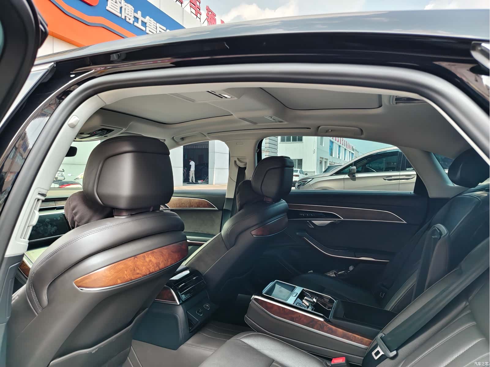 Audi A8L, 2020 7