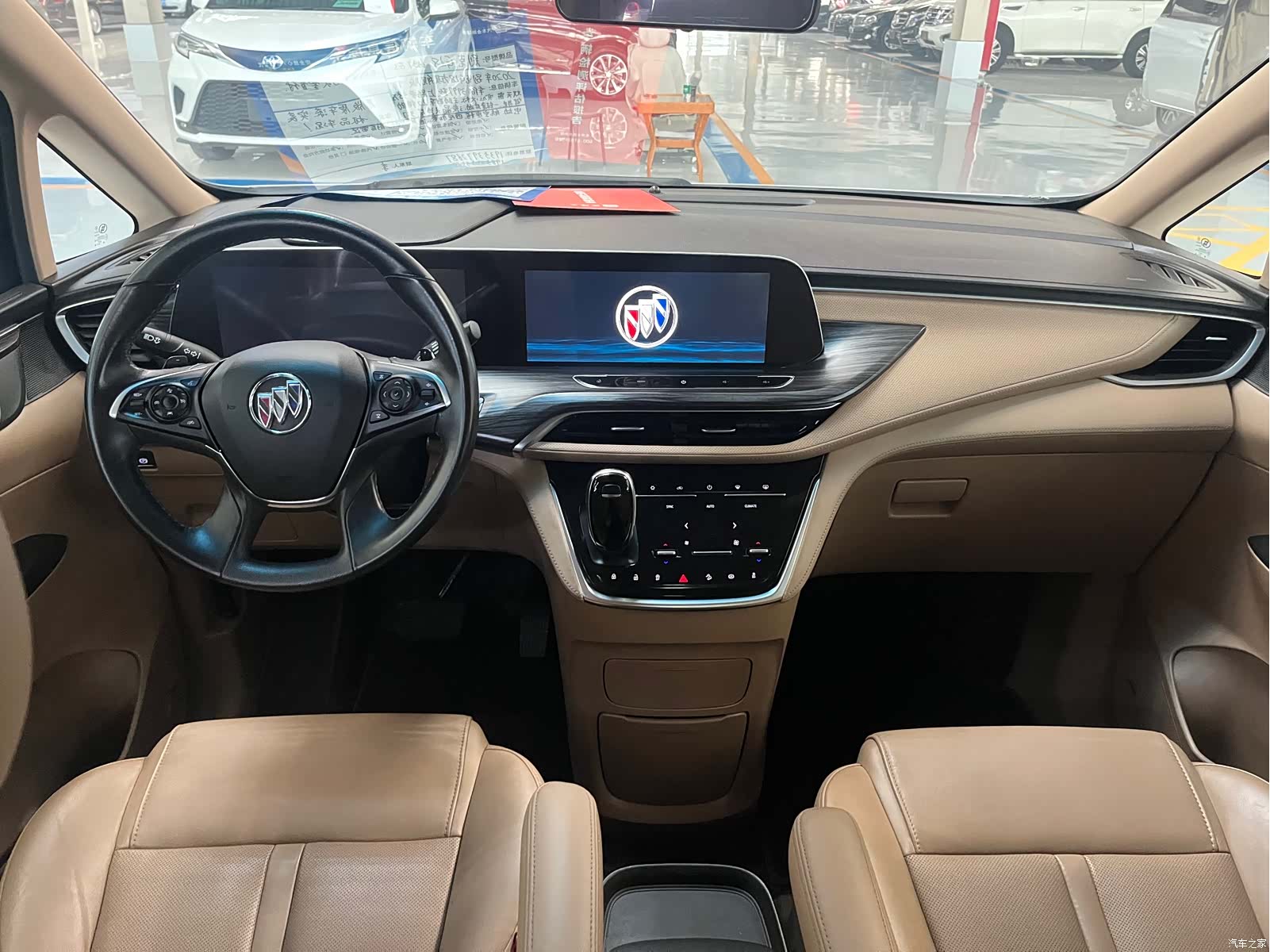 Buick GL8, 2020 4