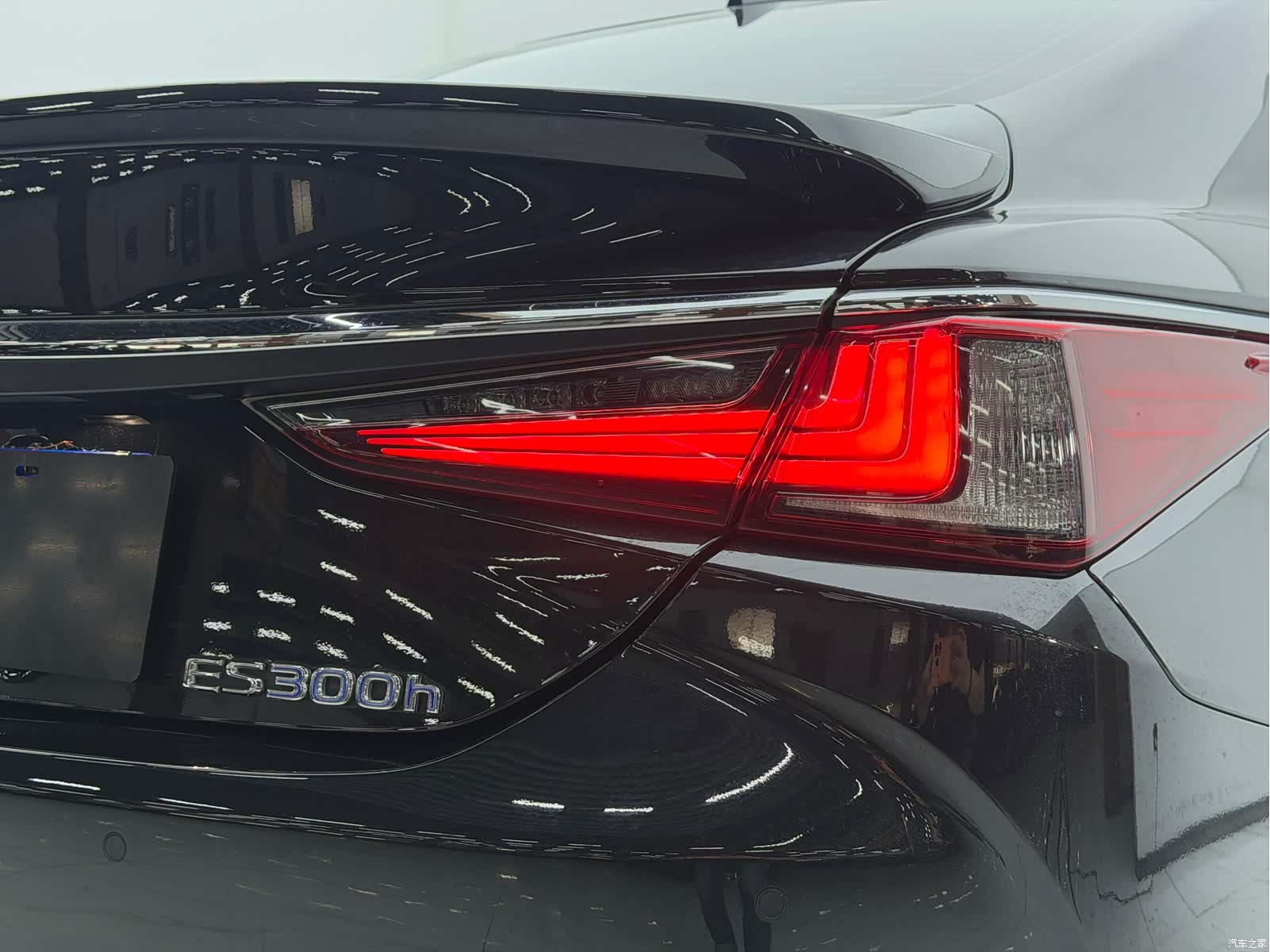 Lexus ES, 2022 28