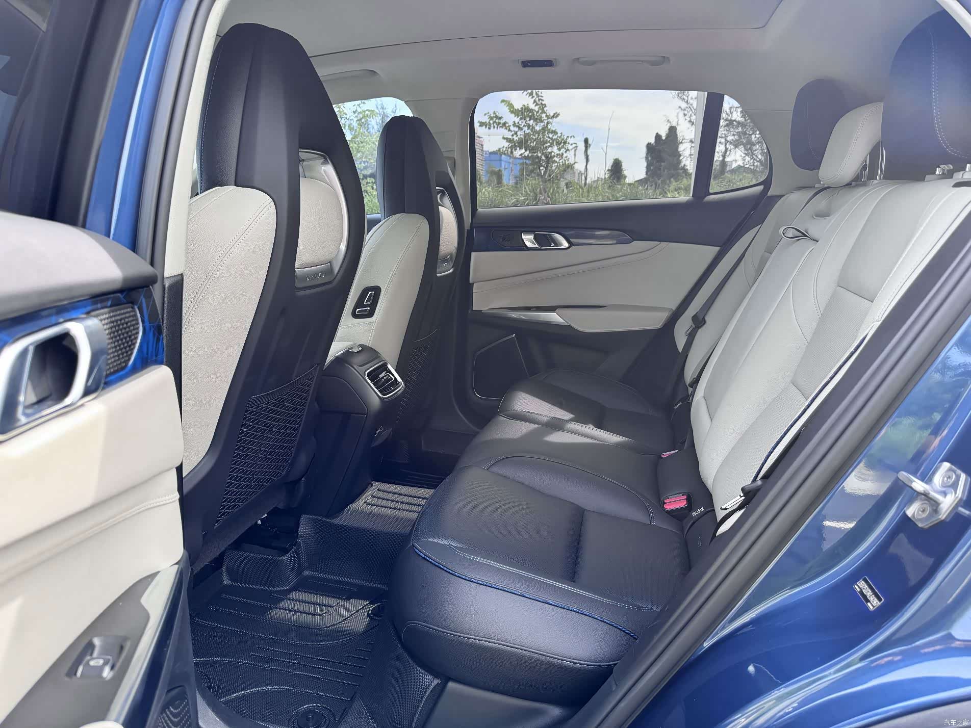 Lynk & Co 01, 2019 9