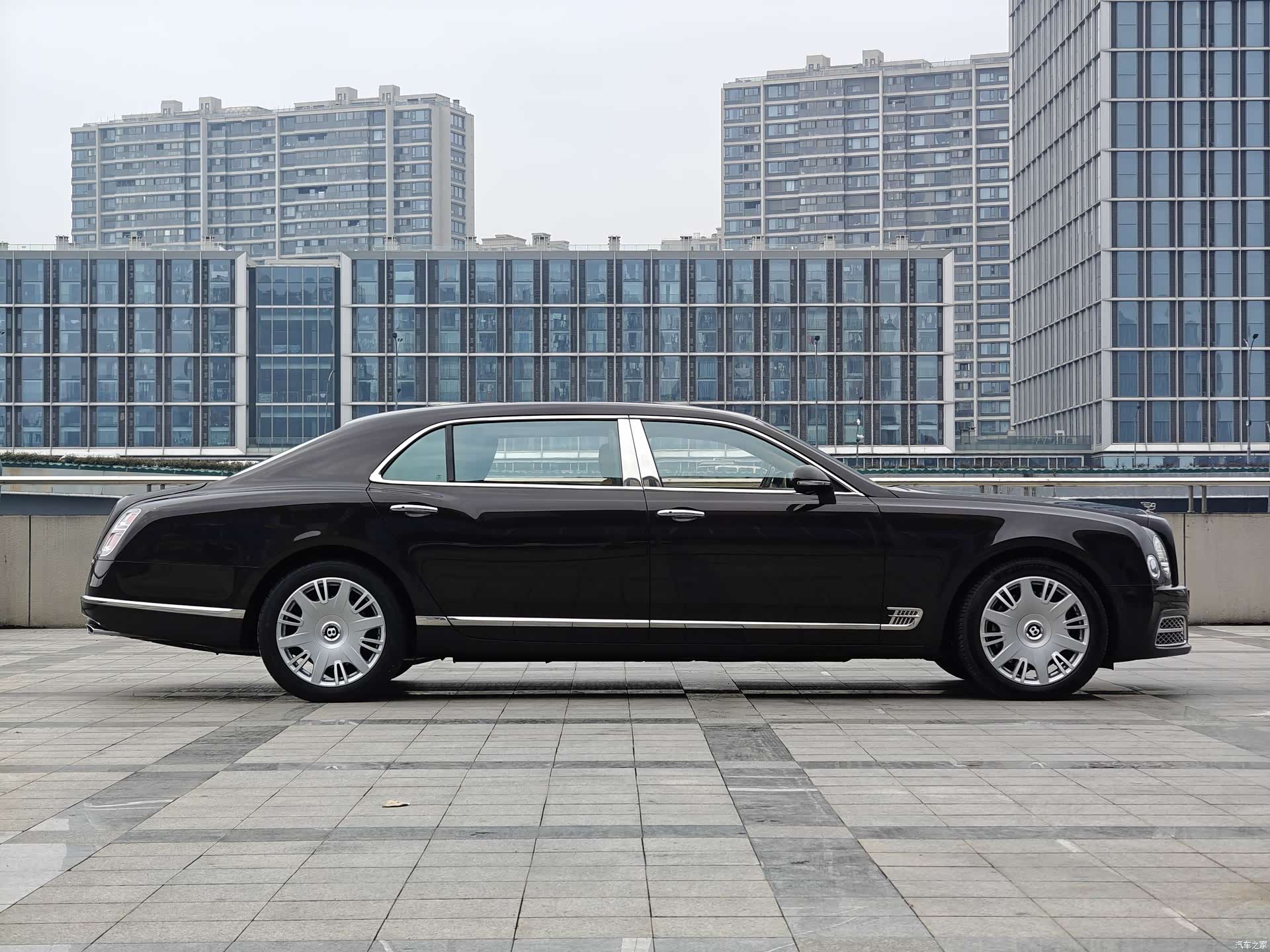 Bentley Mulsanne, 2019 4