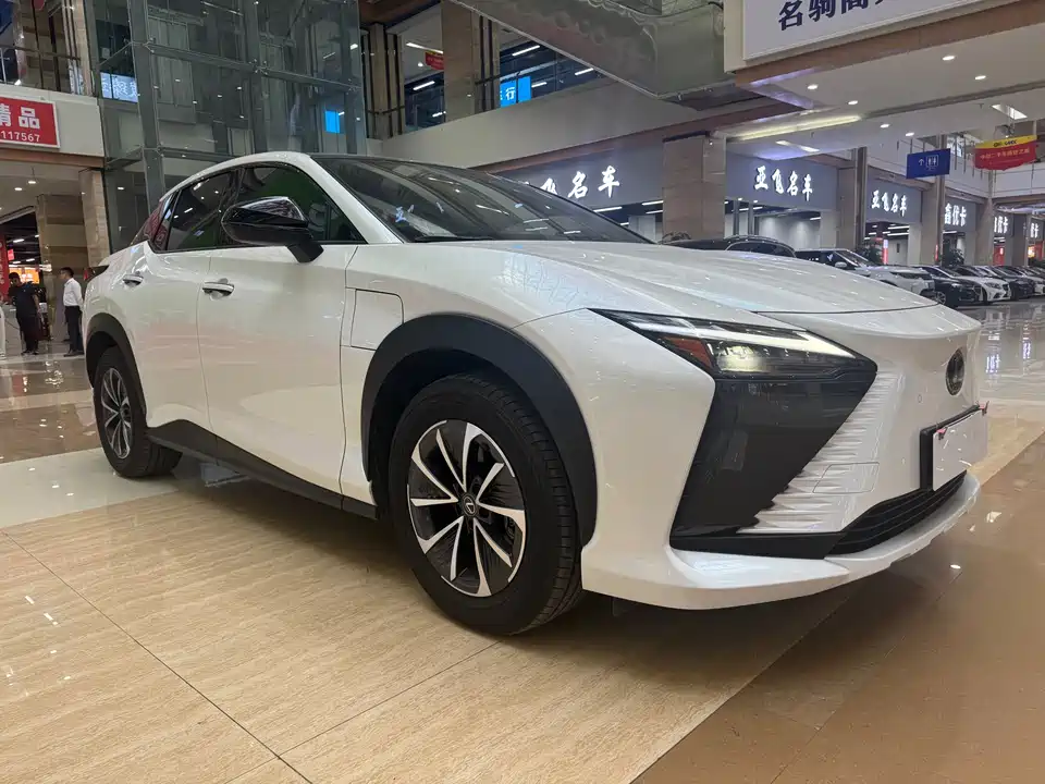 Lexus RZ
