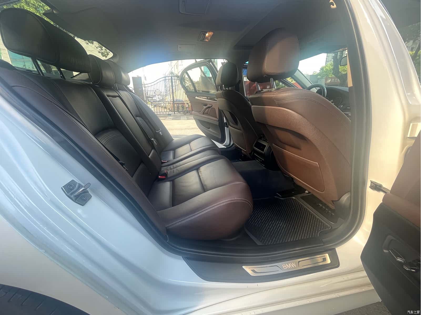 BMW 5 Series, 2017 11