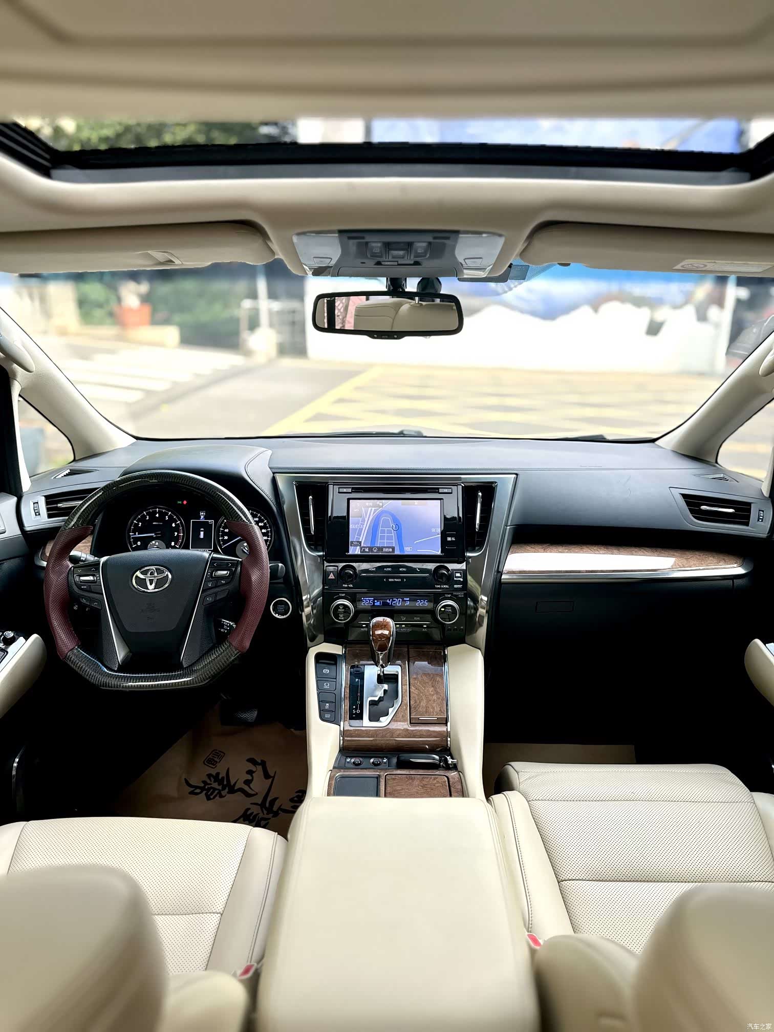 Toyota Alphard, 2017 26