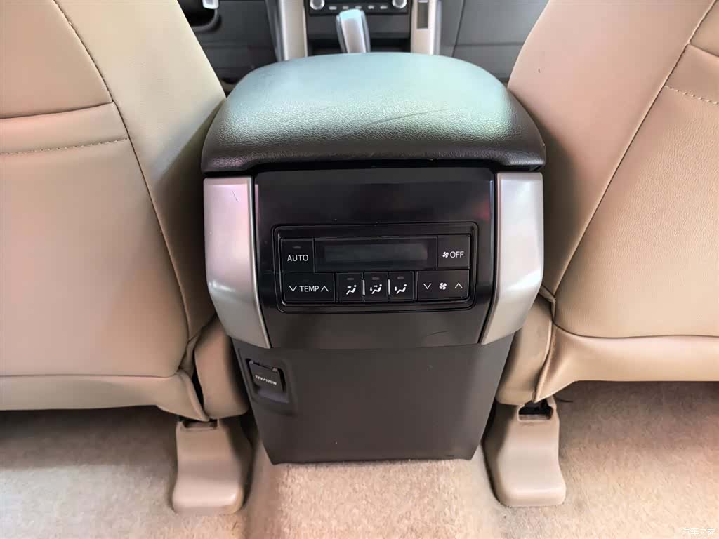 Toyota Prado, 2011 15