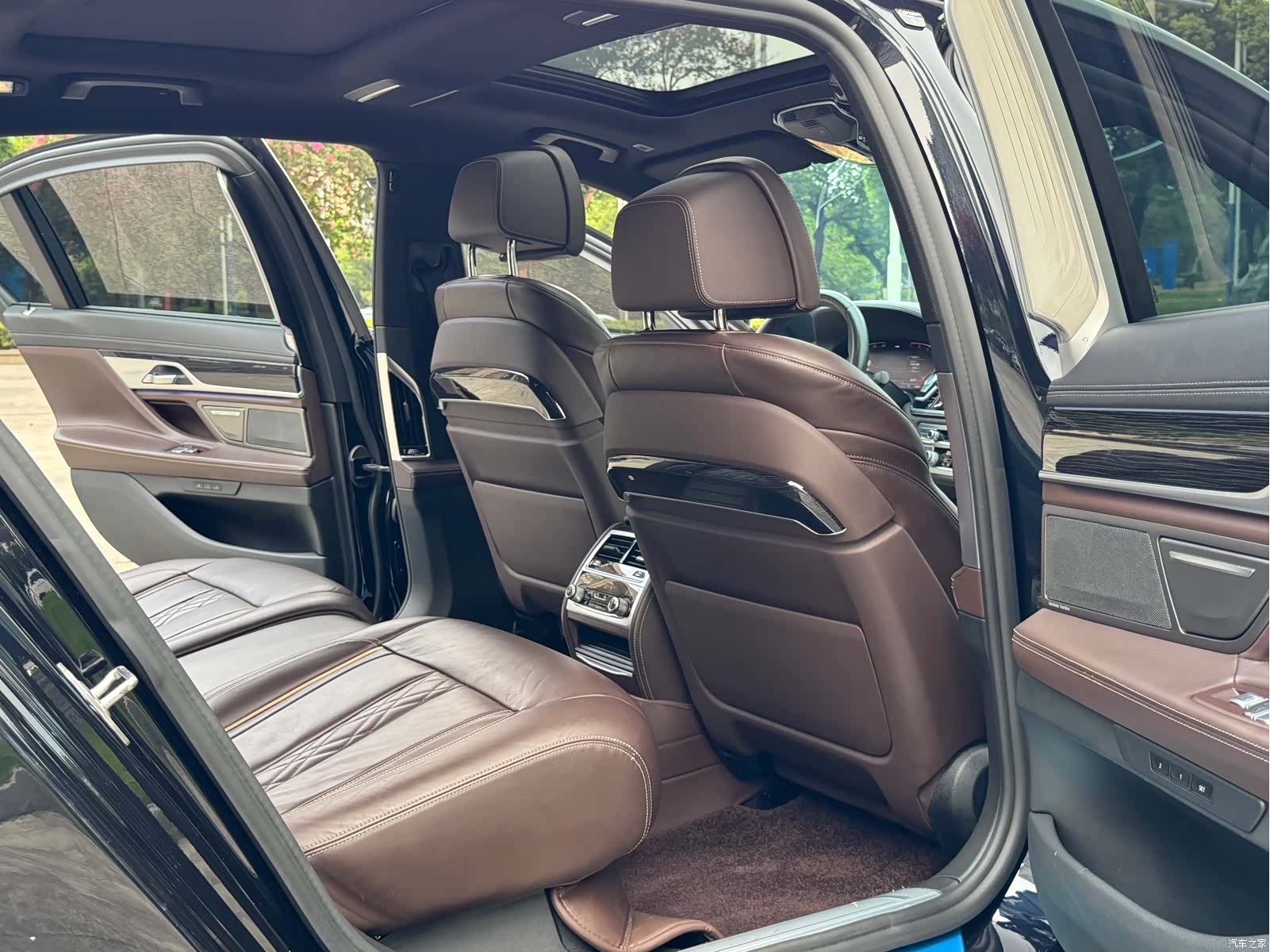 BMW 7 Series, 2021 11