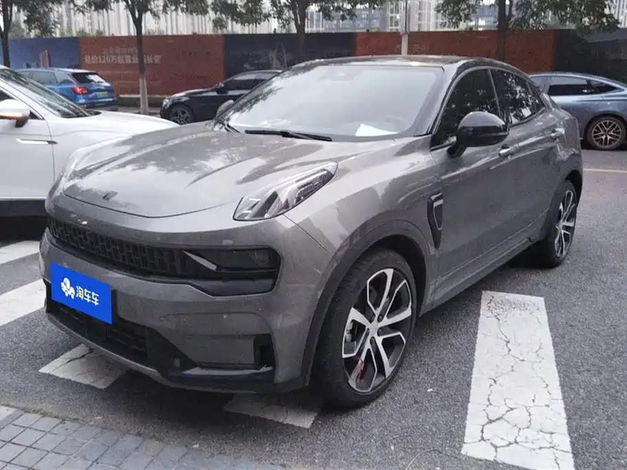 Lynk & Co 05