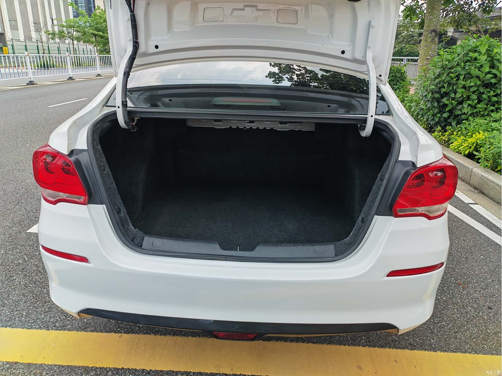 Chevrolet 320, 2019 15