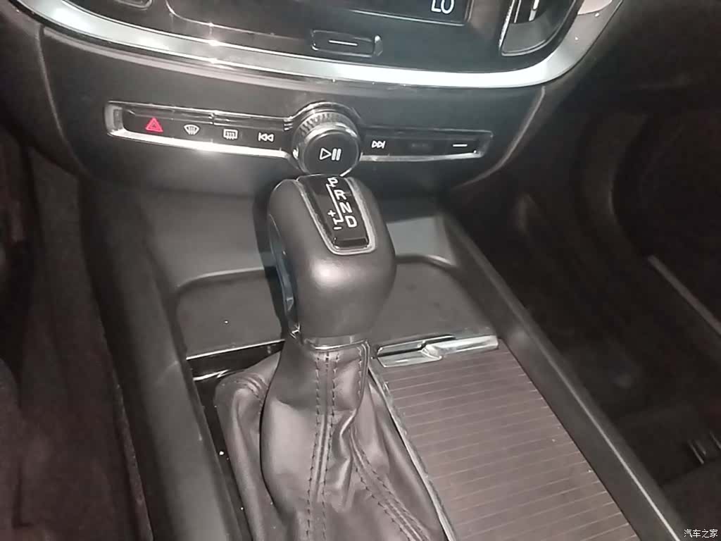 Volvo S60, 2021 10