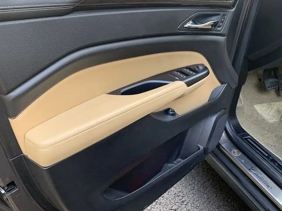Cadillac SRX