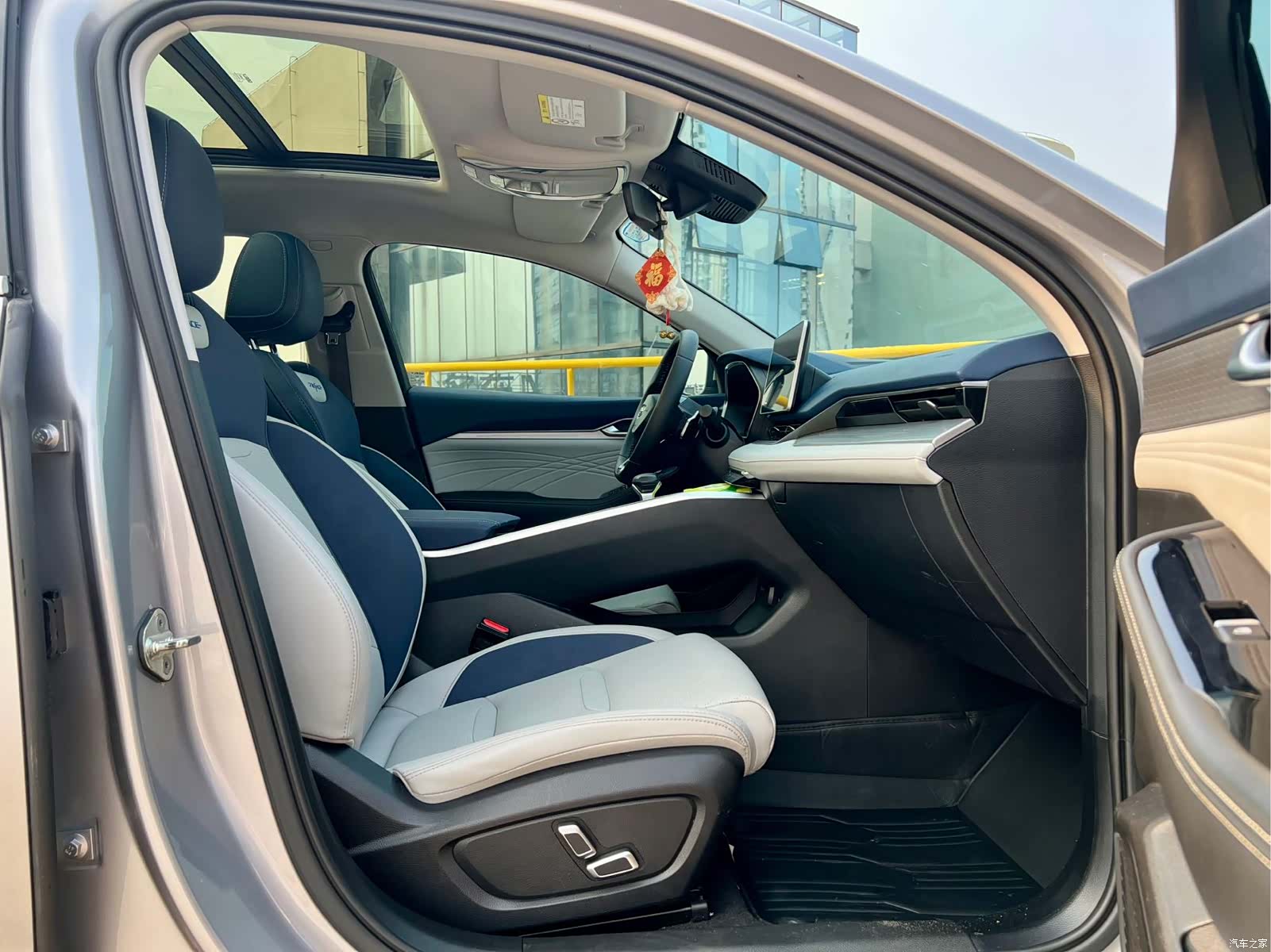 Geely Preface, 2022 11