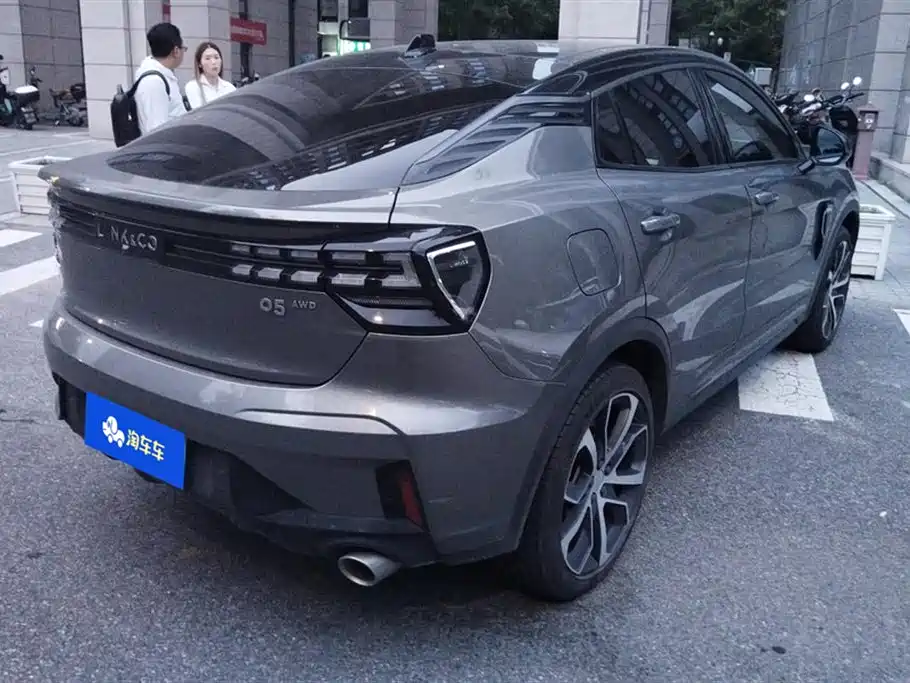 Lynk & Co 05