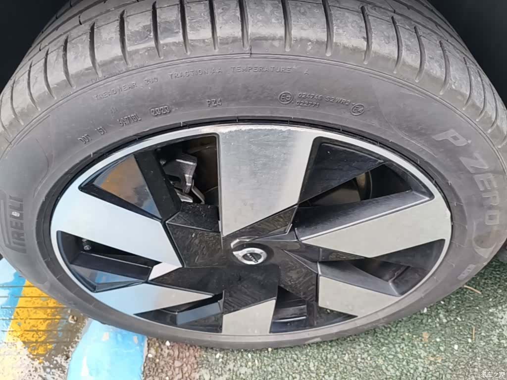 Volvo XC60, 2023 25
