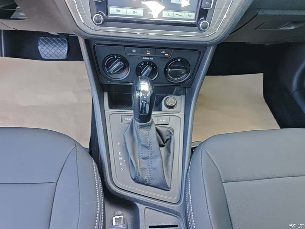 Volkswagen Lavida, 2016 10