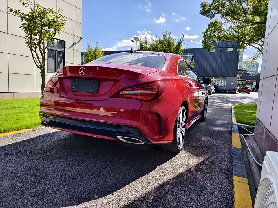Mercedes-Benz CLA
