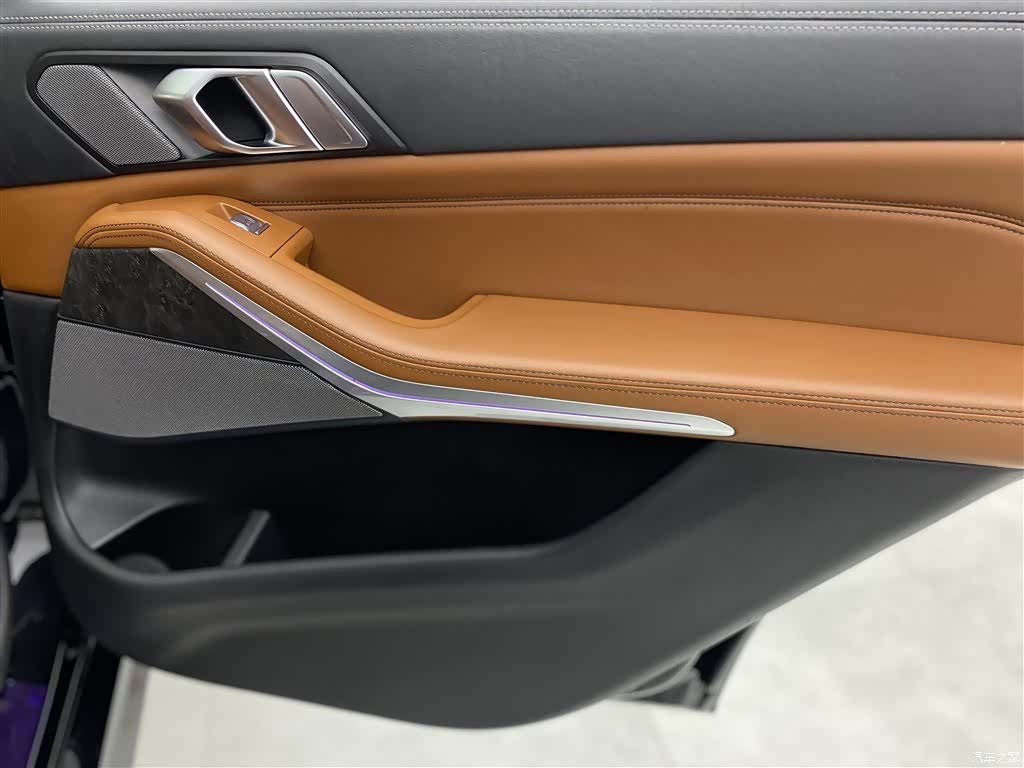 BMW X7, 2023 27