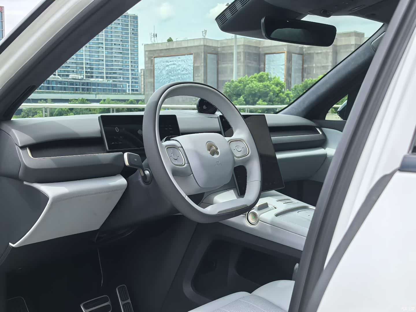 NIO ES8, 2024 8