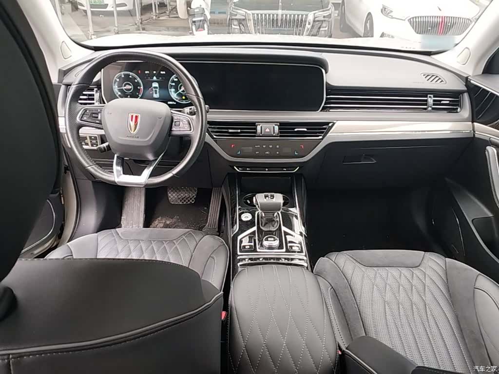 Hongqi HS5, 2022 10