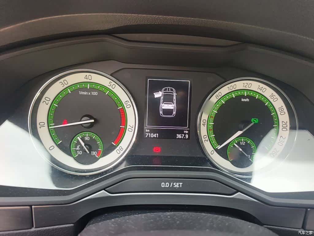 Skoda Superb, 2017 4