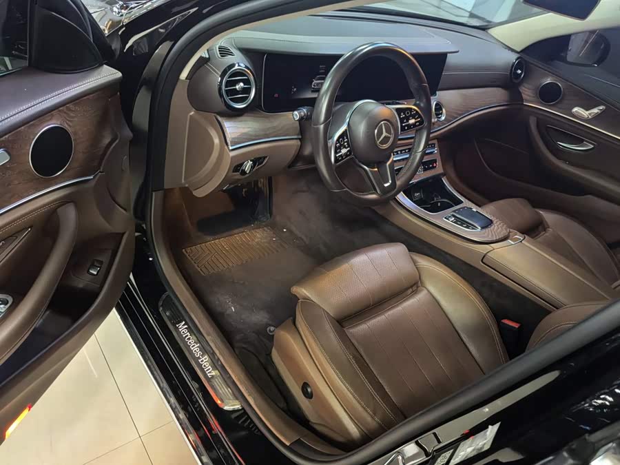 Mercedes-Benz E-Class 2020, фото 8