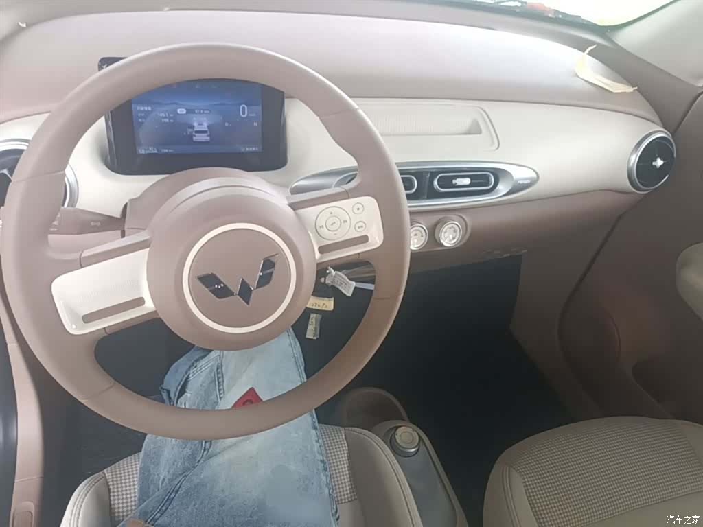 Wuling MINIEV, 2026 10