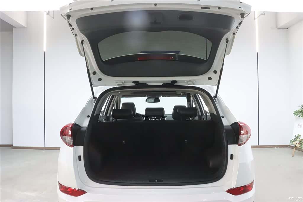 Hyundai Tucson, 2017 29
