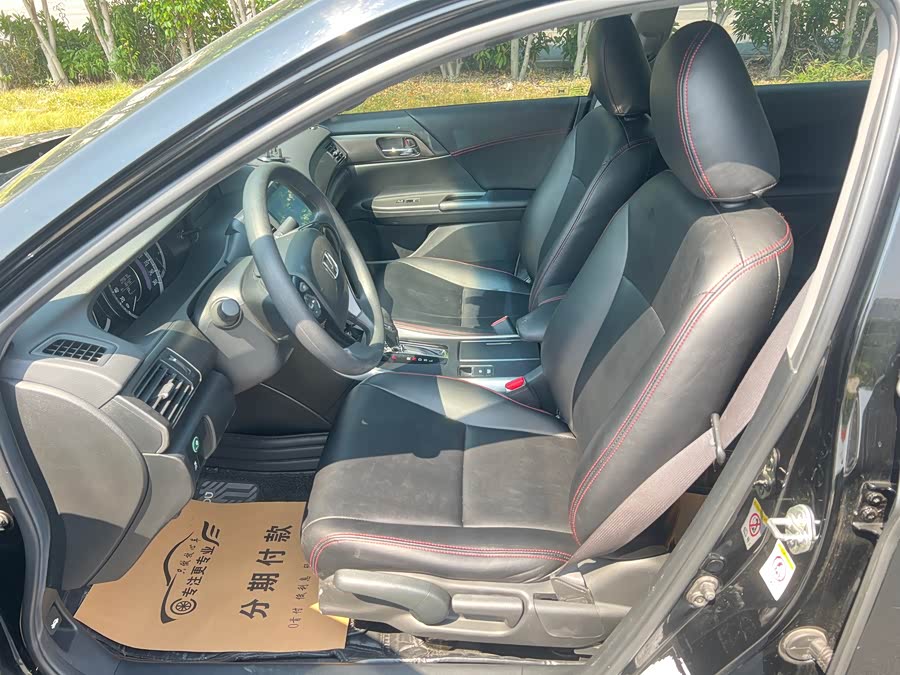 Honda Accord 2016, фото 13