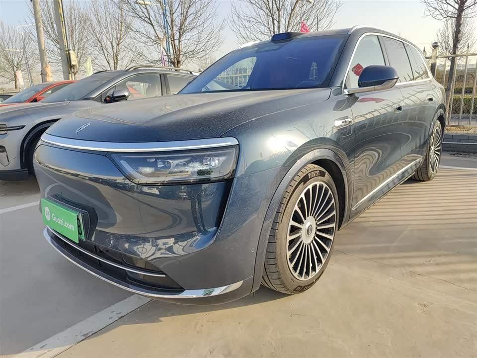 AITO Ask the world M8