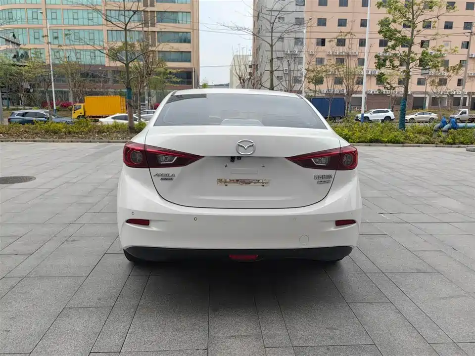 Mazda 3 Angkesaila