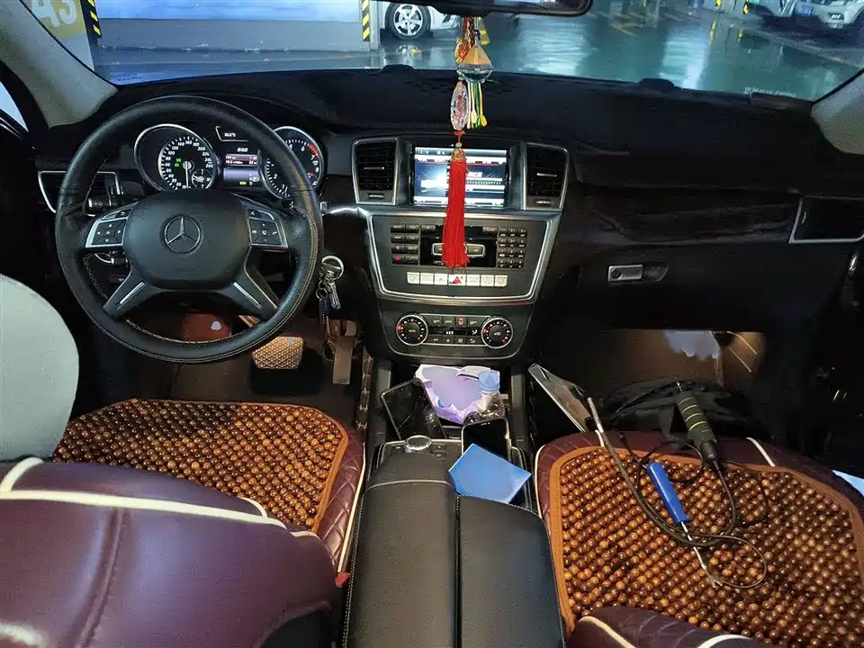 Mercedes-Benz M class