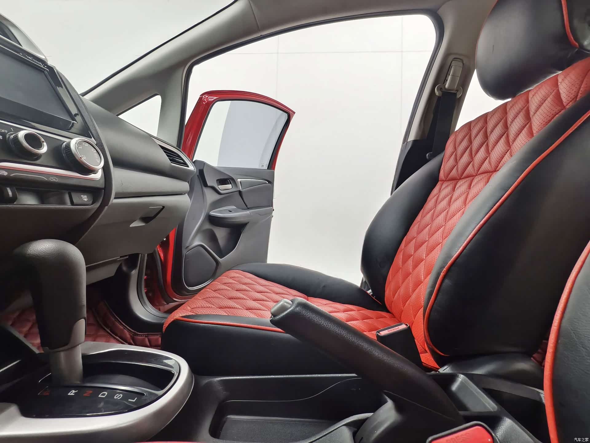 Honda Fit, 2015 11