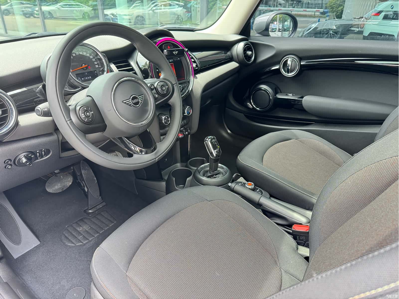 Mini ONE, 2021 11