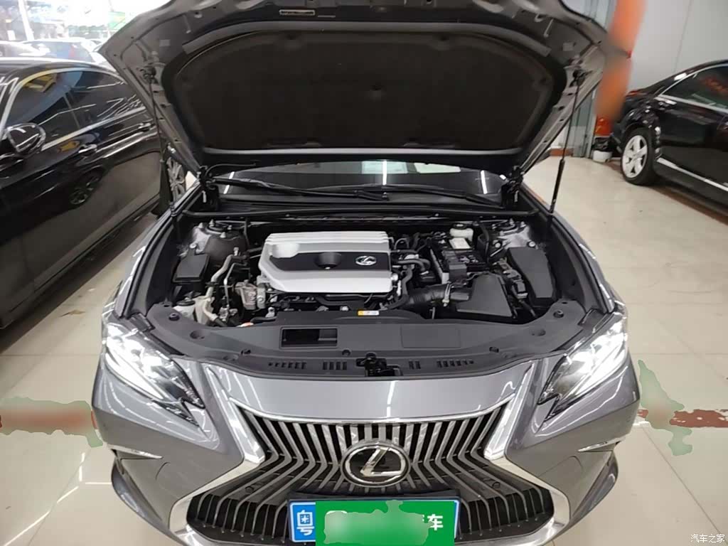 Lexus ES, 2021 10