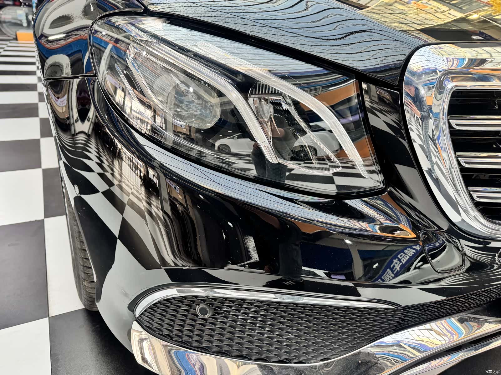 Mercedes-Benz E-Class, 2020 4