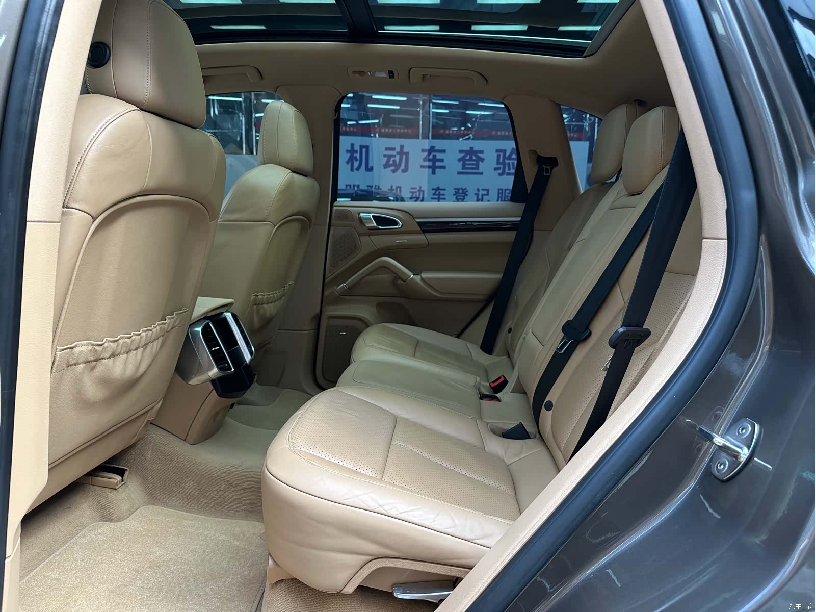 Porsche Cayenne, 2013 11