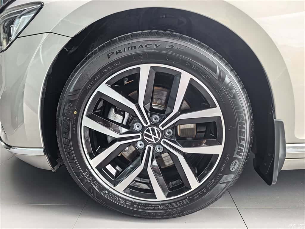 Volkswagen Magotan, 2021 14
