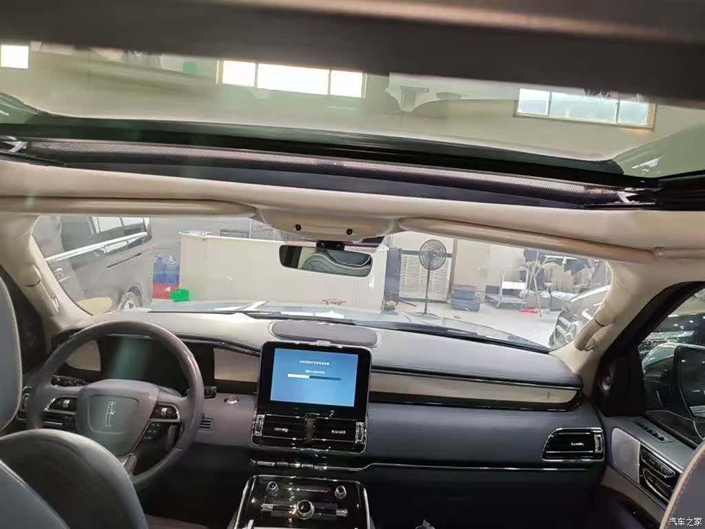 Lincoln Navigator, 2019 2