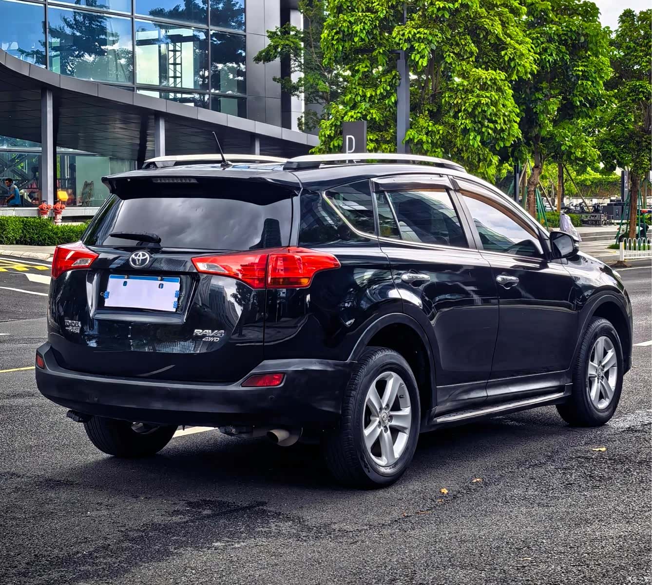 Toyota RAV4, 2013 9